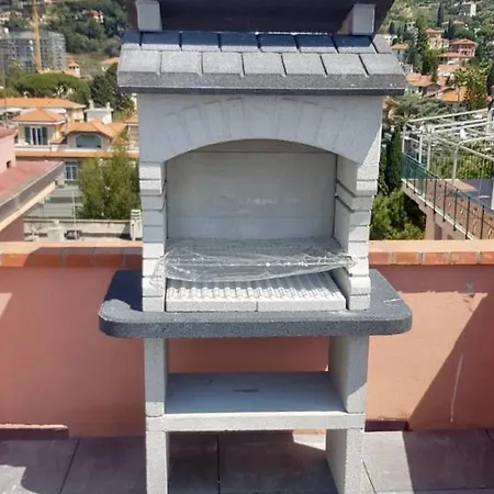 Casa Mutti - Seaview Penthouse With Big Terrace * Bordighera